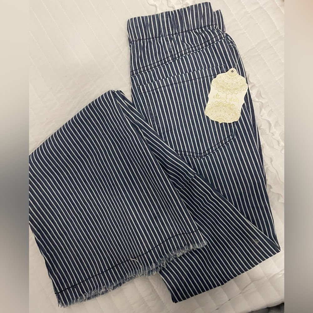 Altar’d State Flared Jeans/Bell Bottom